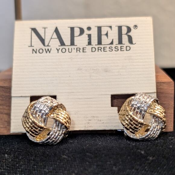 Vintage NWT Napier Screw Back Clip On Two Tone Textured Knot Earring - Picture 1 of 3